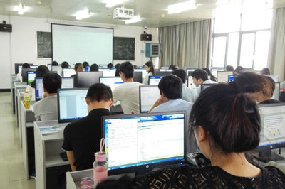計算機應用與技術培訓 構建數字時代的核心能力